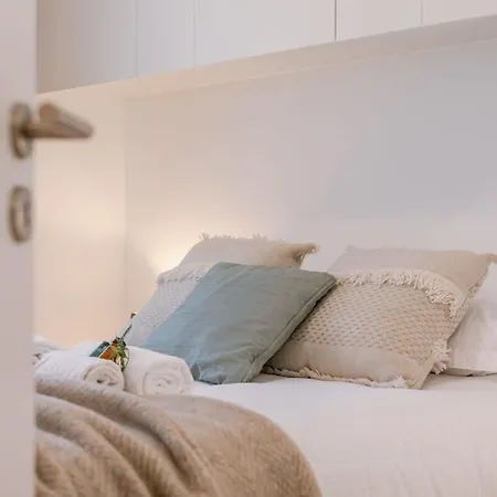 Modern With Parking And Sea View In *