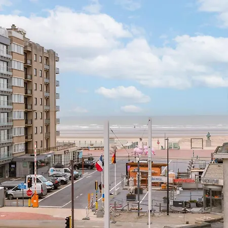 Modern With Parking And Sea View In Appartement *